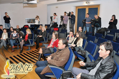 press_omaz-Arsenu-Dedicu_00