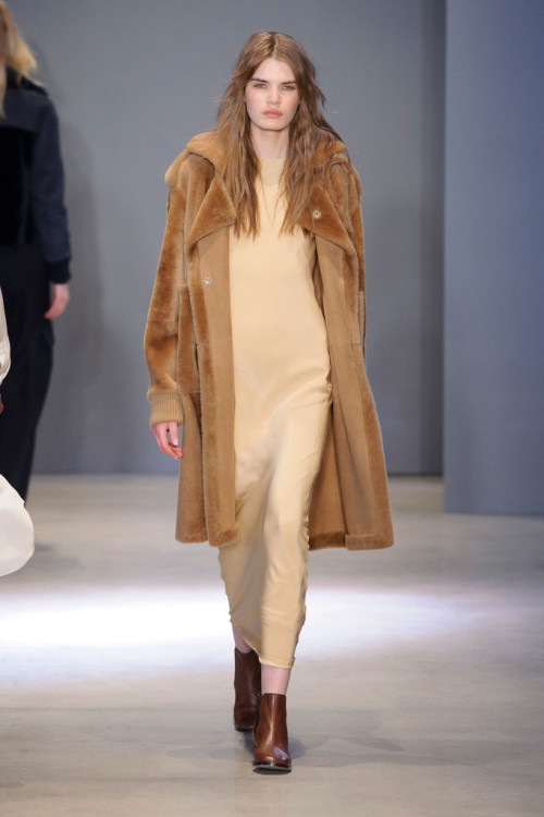 Chicer-Combination-Than-Slip-Furry-Coat-Carrie-Bradshaw-Would-Agree