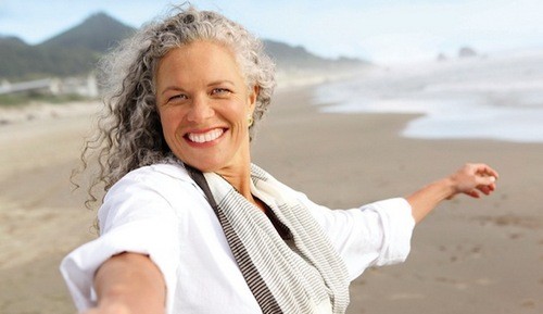 happy-woman-beach-628x363 foto prevention com