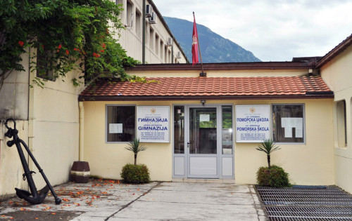 Gimnazija Kotor