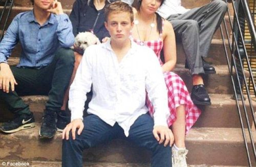 34C3108F00000578-0-image-m-35_1464563075785