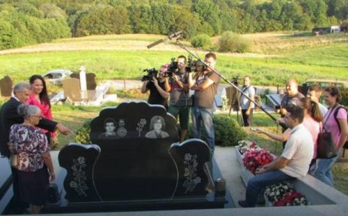 57b96e74-4758-497a-b49e-4c140a0a0a64-derventa-sahrana-4-718x446