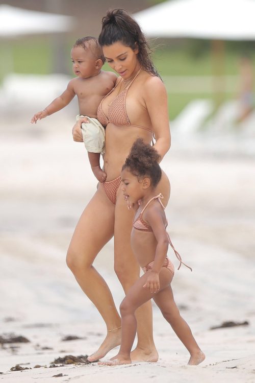 Kim Kardashian_glamour_19aug16_spl b