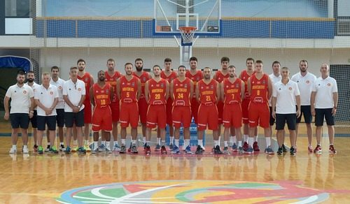 Montenegro_players_and_coaching_staff