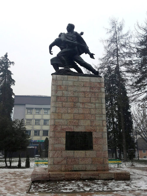 bijelo-polje_spomenik-palim-borcima-bjelopoljskog-sreza_01