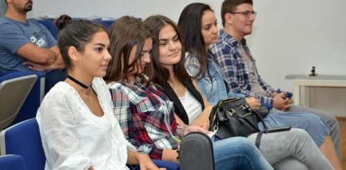 57d1732d-3674-42c0-86d4-7a730a0a0a69-08studenti-preview