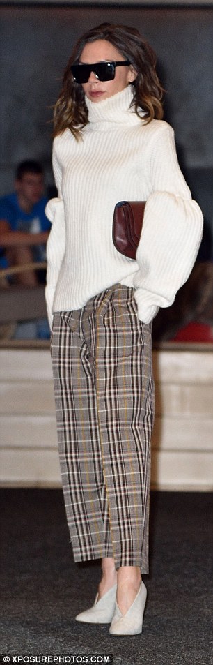 3b255f9c00000578-0-image-a-19_1481135916800