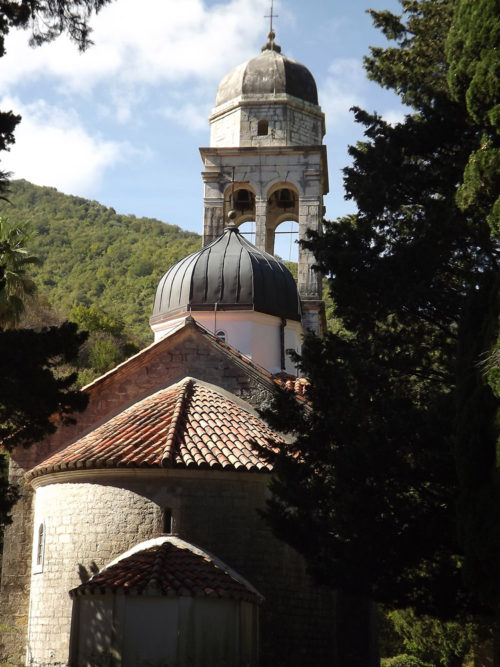 herceg-novi_crkva-rize-bogorodice-3
