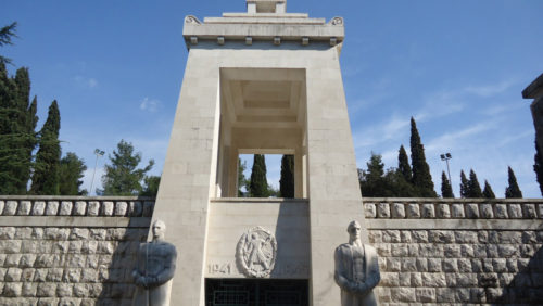 podgorica_spomenik-palim-borcima-na-gorici-1