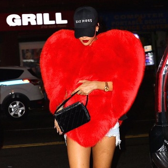 rihanna-red-fur-cape